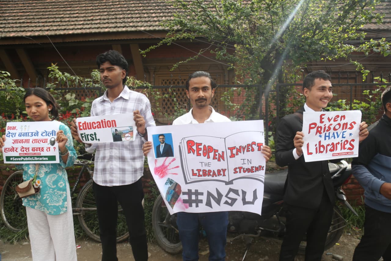 protest-against-public-library-closed (10).jpeg